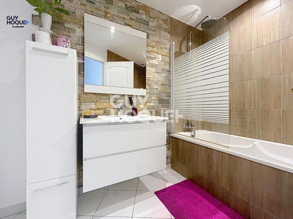 5 min Gare Ermont-Eaubonne: Maison MANSART de 186m² - 4/5chambres - Terrain de plus de 650m² proche écoles et commerces!