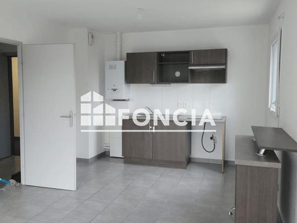 Location Appartement 3 pièces 55.6 m² - 40 RUE DU GYMNASE Saint Andre De Cubzac 33240