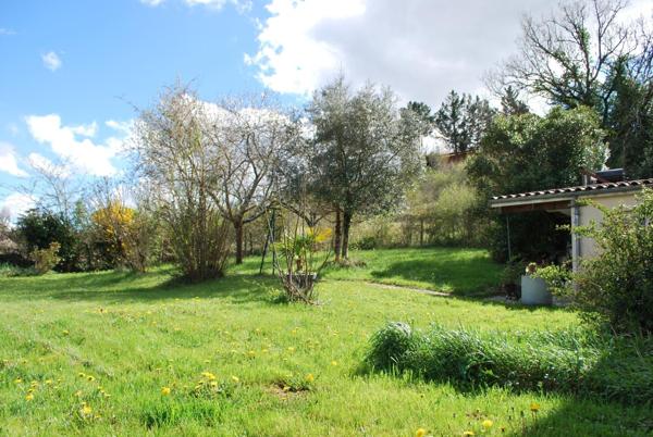 Maison de 210 m² environ sur 900 m² de jardin