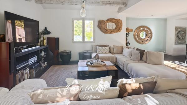 Propriété de charme avec piscine et dépendance – 156 m² – Terrain paysager 1 200 m² – Saint-Zacharie