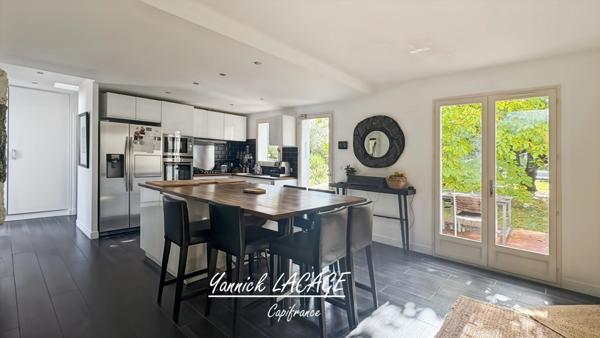 Propriété de charme avec piscine et dépendance – 156 m² – Terrain paysager 1 200 m² – Saint-Zacharie