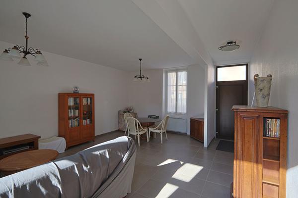 Maison Premery, 2 chambres, cour, dependance, proximite commerces, 2h30 PARIS, campagne, NIEVRE
