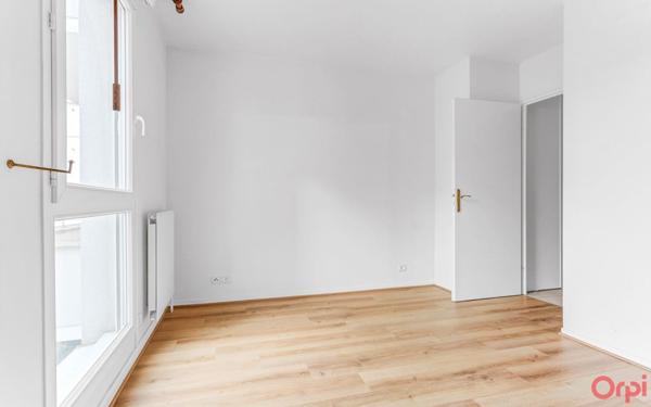 Appartement à vendre    2 pièces •  Sainte-Geneviève-des-Bois