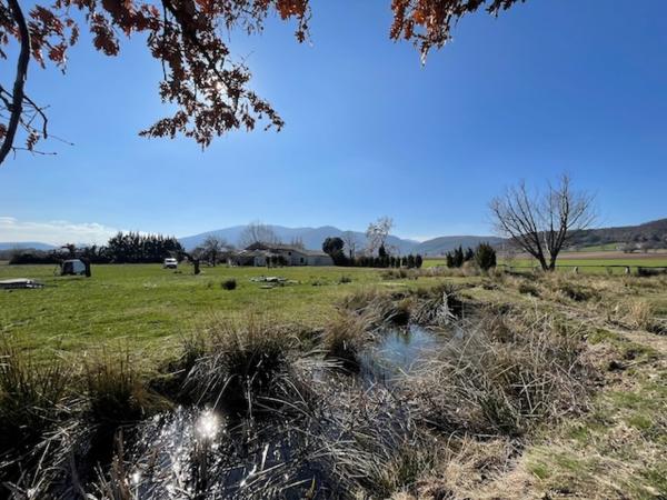 MAISON DE CAMPAGNE DE 265m2 SUR 9000m2 DE TERRAIN