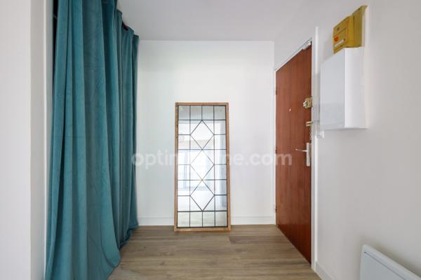 HONFLEUR CENTRE - T3 – 2 CHAMBRES - TERRASSE ENSOLEILLÉE – VUE DÉGAGÉE SUR PARC – PARKING - CAVE -