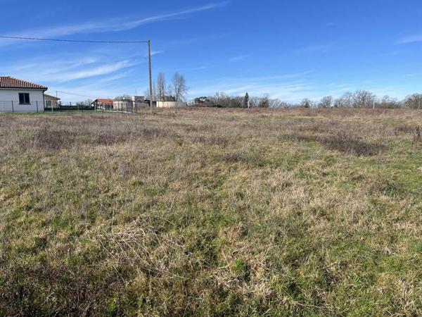 Terrain à vendre |                                       Saint-Sever |                                          2480 m²