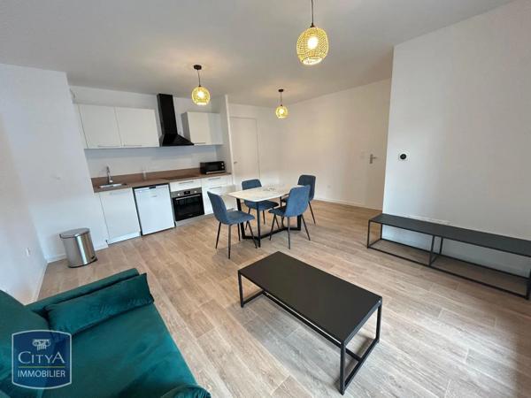 Appartement à louer 3 pièces 60.57m² Trélazé (49800)