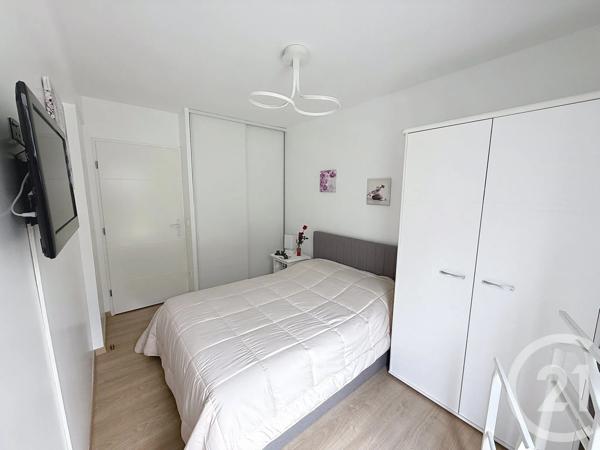 Appartement F4 à vendre  4 pièces - 81,20 m 2   DAMMARTIN EN GOELE  - 77