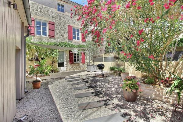 Maison Niort 130 m2 + garage 40m²