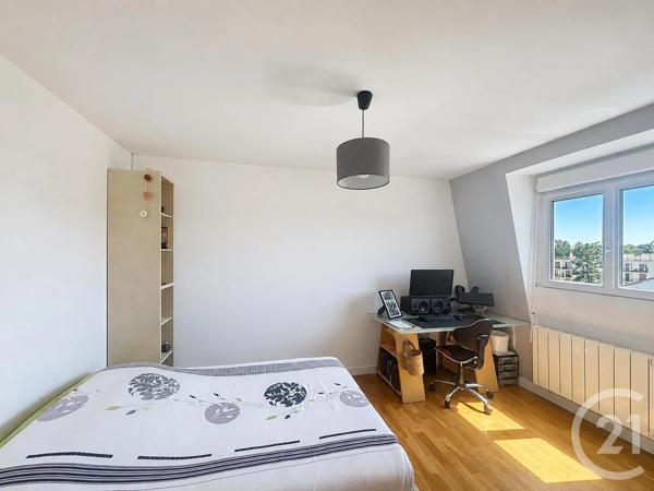 Appartement F3 à vendre  3 pièces - 84 m 2   RAMBOUILLET  - 78
