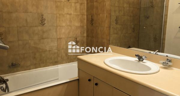 Location Appartement 3 pièces 66.47 m² - Puteaux 92800