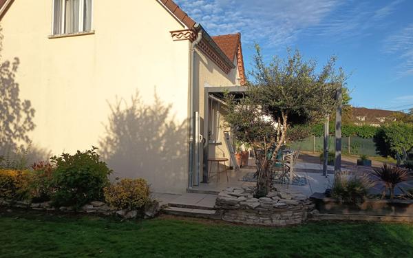 Maison à vendre    5 pièces • 85 m2 Montardon