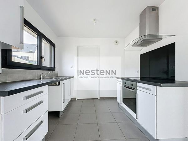 Maison récente - 4 chambres + bureau - Vie de plain-pied - Garage - Terrain 1100 m² - Ergué Armel/QUIMPER