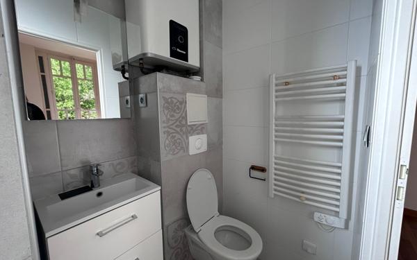 Appartement à louer    1 pièce •  Caluire-et-Cuire