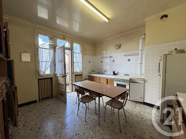 Maison à vendre  7 pièces - 177,38 m 2   CHATEAUDUN  - 28