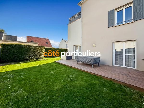 Vente
                Appartement63 m² - 3 Pièces -
                    GRISY SUISNES (77166)