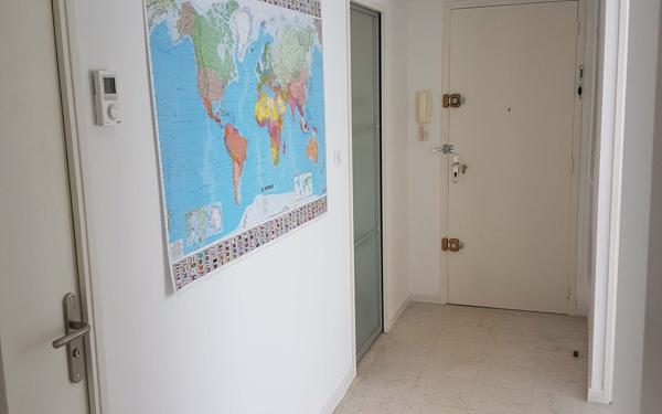 Appartement à vendre    4 pièces • 76,65 m2 Marseille 9