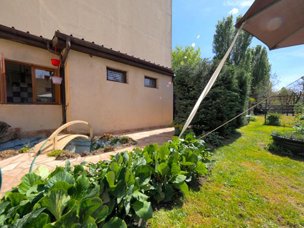 A VENRE - LOCAL D'ACTIVITE - ROMAINVILLE