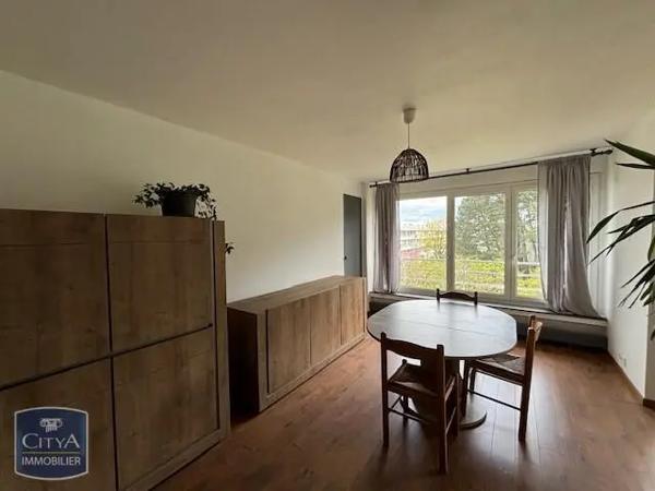 Appartement à louer 3 pièces 78.2m² Saint-Herblain (44800)