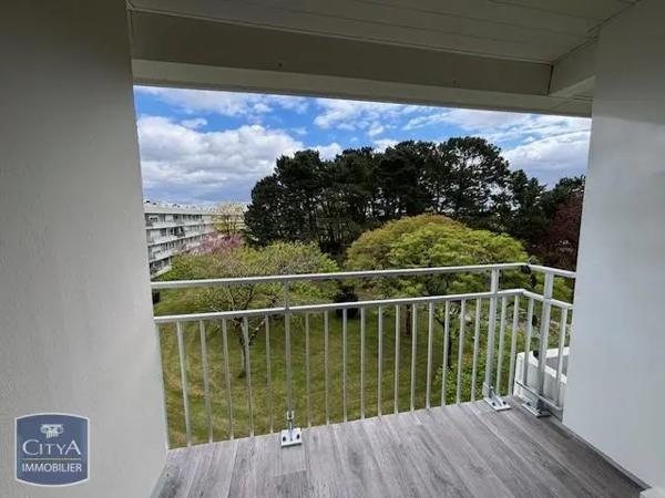 Appartement à louer 3 pièces 78.2m² Saint-Herblain (44800)