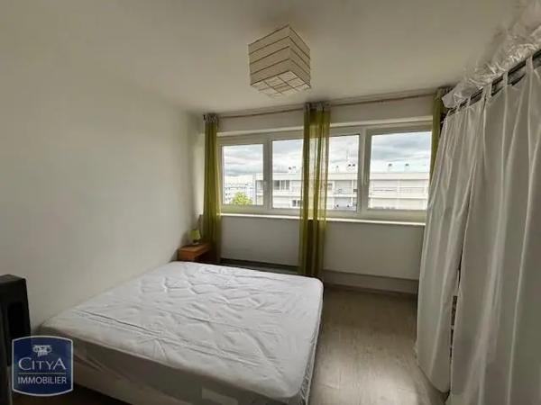 Appartement à louer 3 pièces 78.2m² Saint-Herblain (44800)