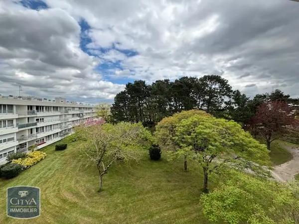 Appartement à louer 3 pièces 78.2m² Saint-Herblain (44800)