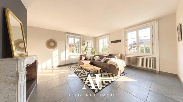 Maison Bourgeoise Individuelle T7 avec sous-sol intérement rénovée 01170 Gex