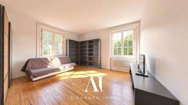 Maison Bourgeoise Individuelle T7 avec sous-sol intérement rénovée 01170 Gex