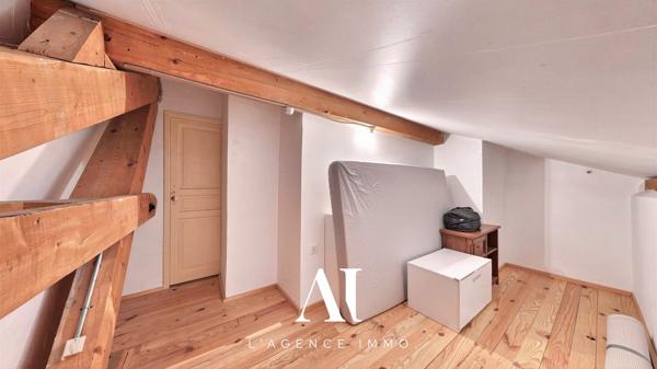 Maison Bourgeoise Individuelle T7 avec sous-sol intérement rénovée 01170 Gex