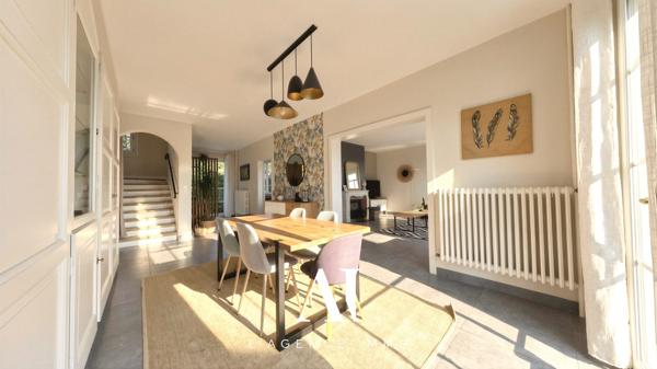 Maison Bourgeoise Individuelle T7 avec sous-sol intérement rénovée 01170 Gex