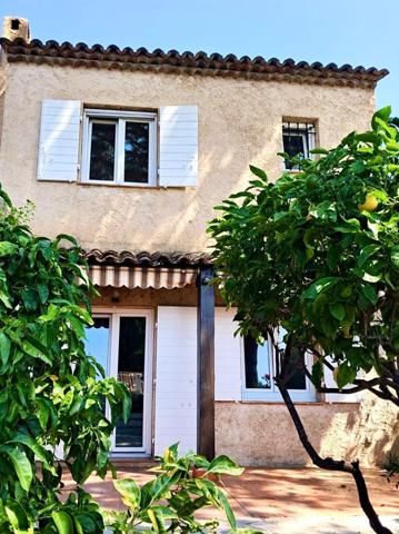 MOUGINS : Villa individuelle dans domaine avec piscine.