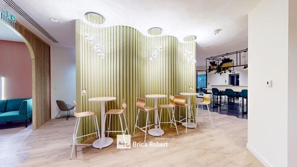 Location bureaux rénovés Lyon 3ème Part-Dieu proche transports et services