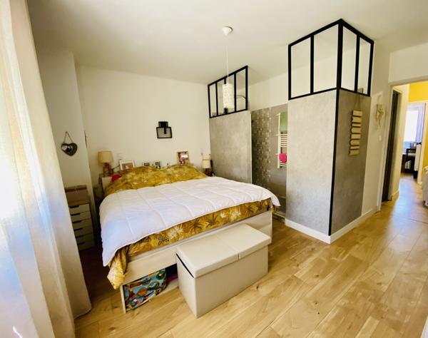 La Seyne-sur-Mer (83500) RARE À LA VENTE T5 avec toit-terrasse de 150m2