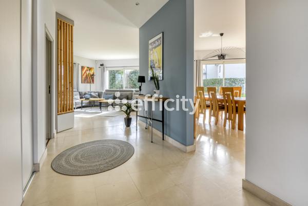 Maison 9 pièces - 255 m² Bien prestige