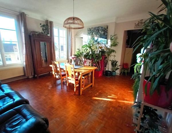 Vente / Appartement T5