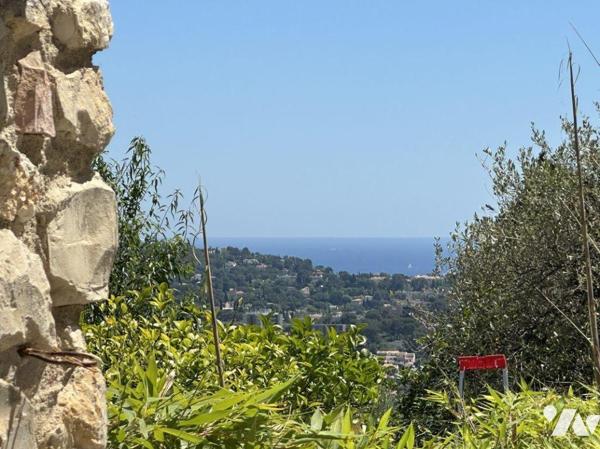 A VENDRE - TOULON (VAR) QUARTIER FARON - MAISON MITOYENNE T2 bis DE 53.35 M2 + GARAGE - VUE MER...