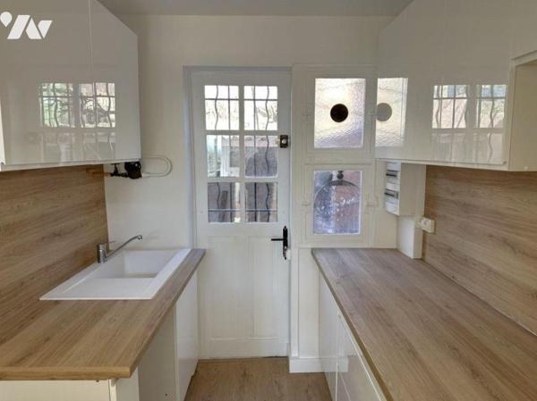 A VENDRE - TOULON (VAR) QUARTIER FARON - MAISON MITOYENNE T2 bis DE 53.35 M2 + GARAGE - VUE MER...