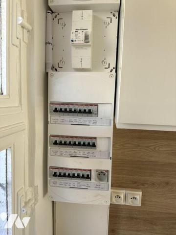 A VENDRE - TOULON (VAR) QUARTIER FARON - MAISON MITOYENNE T2 bis DE 53.35 M2 + GARAGE - VUE MER...