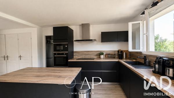 Maison à vendre 5 pièces 154 m² Hyères