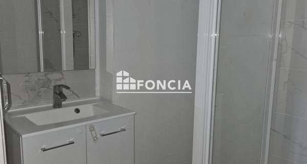 Location Appartement 3 pièces 53.67 m² - Charenton-le-pont 94220