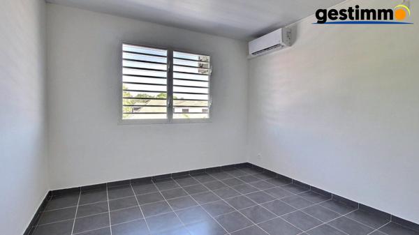 MAISON T4 DUPLEX AVEC JARDIN – A CAYENNE SECTEUR BADUEL