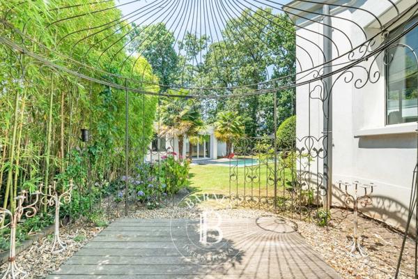 Le Vésinet, Propriété 5 Chambres -  300 m² à vendre