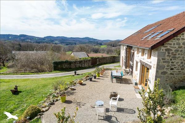 Maison à vendre 275 600 € Saint-Amand-Jartoudeix 6 p 210 m² DPE E