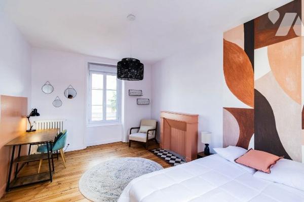 Ensemble immobilier composé de 6 chambres d'étudiants