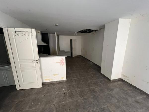LIMOUX CENTRE TYPE T2 BIS DANS IMMEUBLE AVEC ASCENCEUR