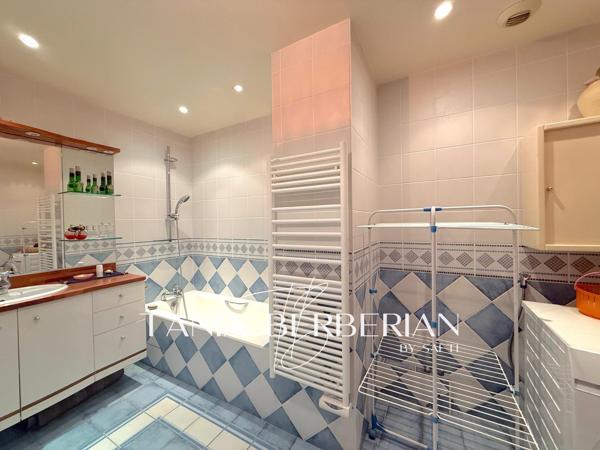 Appartement 3/4 pièces - 97m2 - Cave et parking - Versailles Porchefontaine