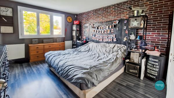 Maison à Mennecy 8 pièce(s) 167.44 m2