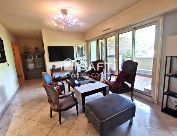 Appartement T4 très bien situé à Melun avec de beaux volumes
