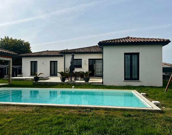 Maison T5 de 147m2 de plain-pied avec piscine à Auterive