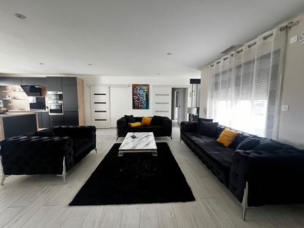 Maison T5 de 147m2 de plain-pied avec piscine à Auterive